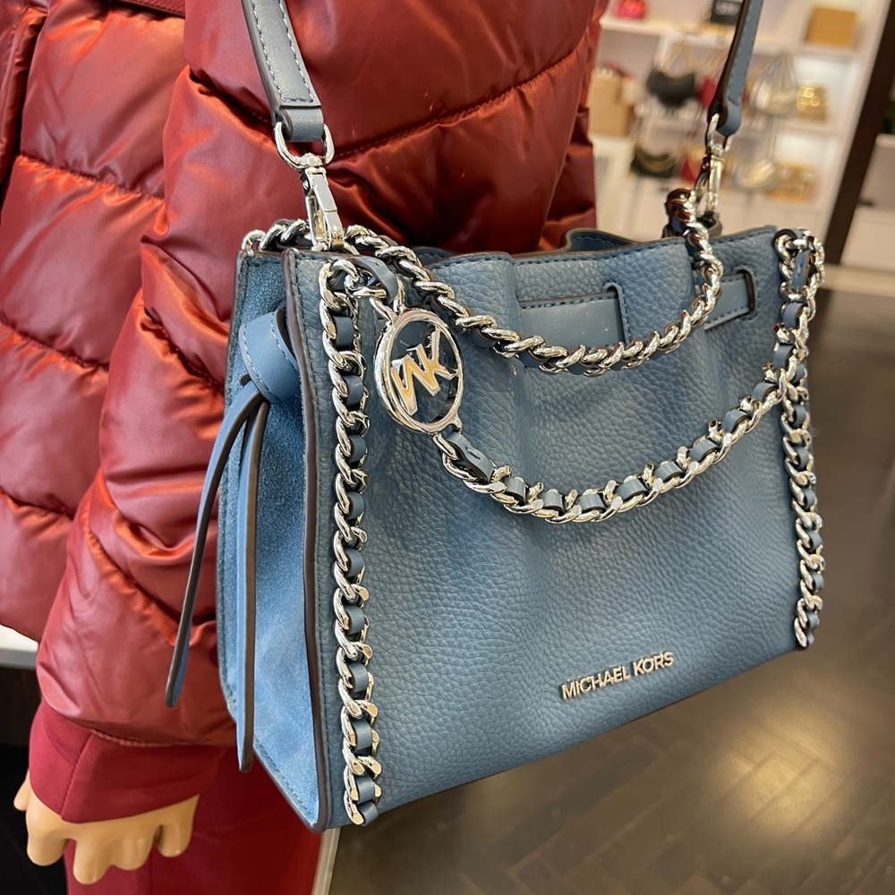 MICHAEL KORS Mina Small Chain Convertible Crossbody XBody Bag
Cornflower Belted - Picture 5 of 16